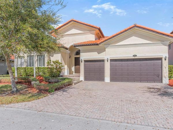7551 SW 187th St , Cutler Bay, FL 33157