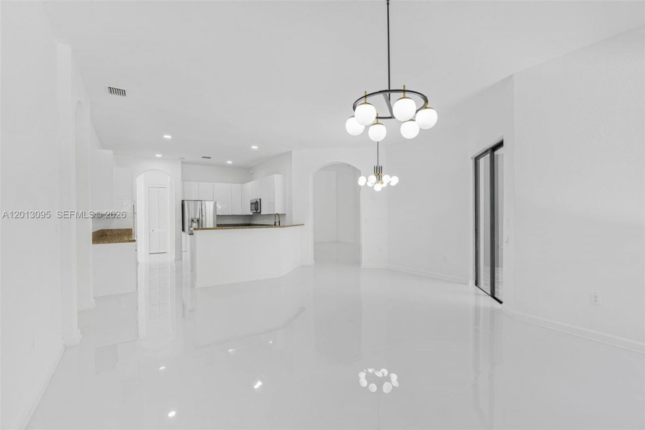 7551 SW 187th St , Cutler Bay, FL 33157 Photo