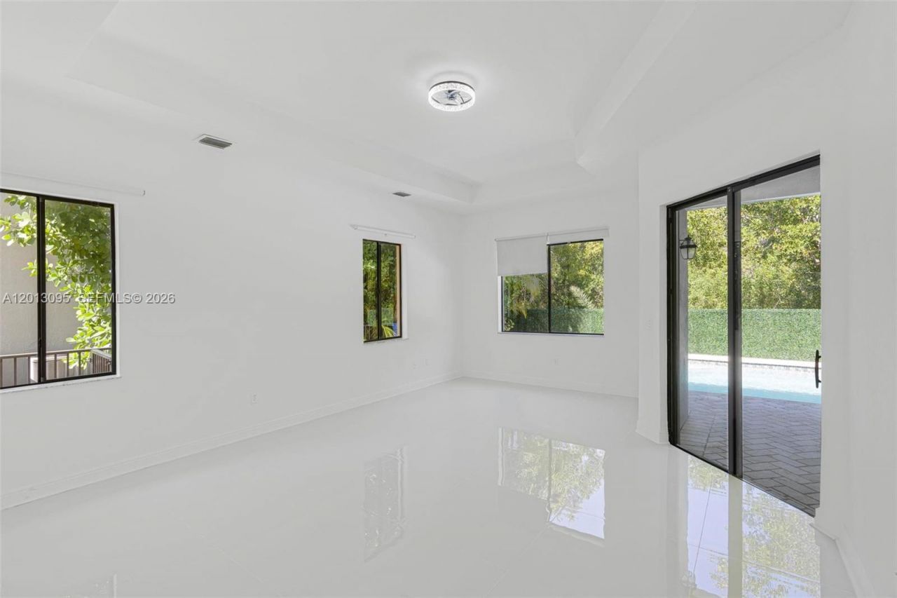 7551 SW 187th St , Cutler Bay, FL 33157 Photo
