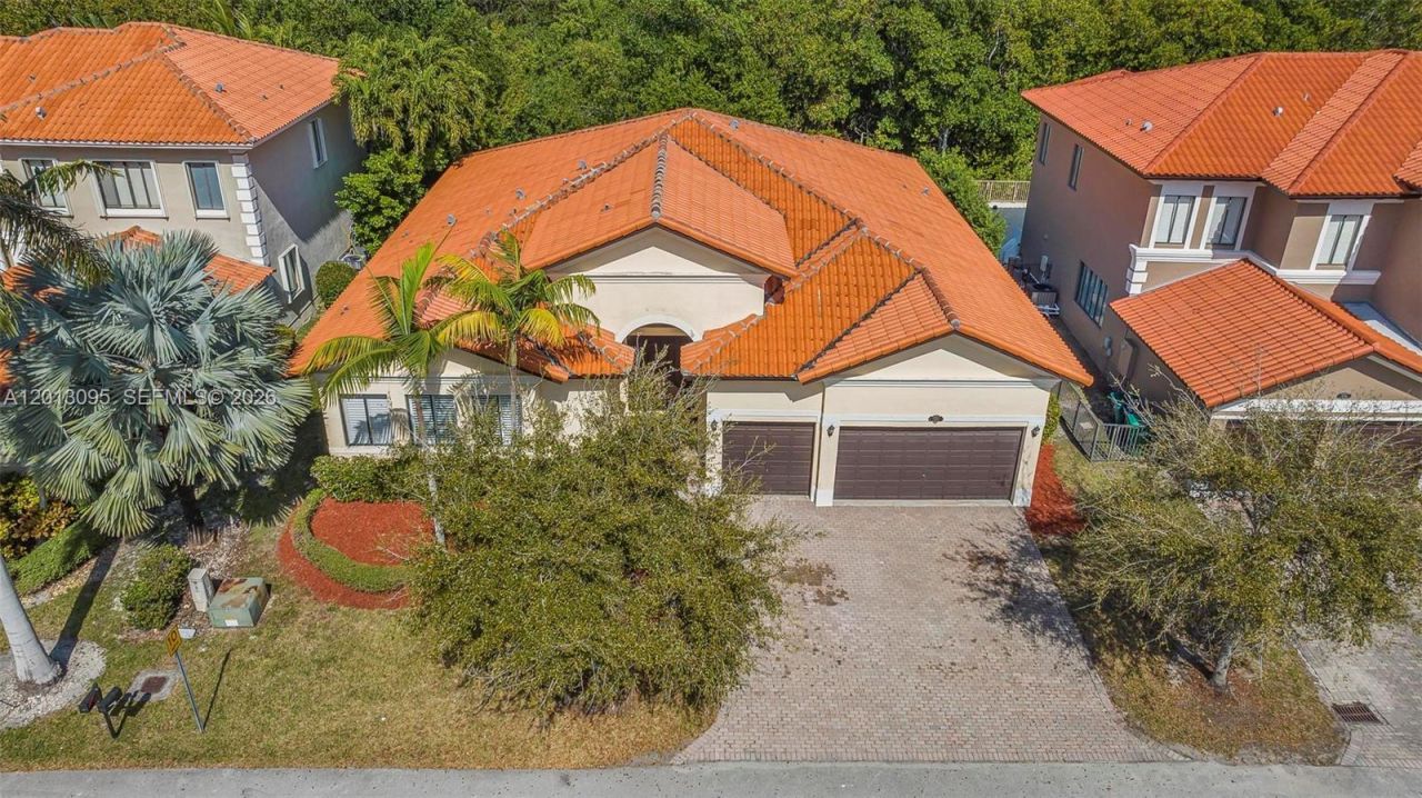 7551 SW 187th St , Cutler Bay, FL 33157 Photo