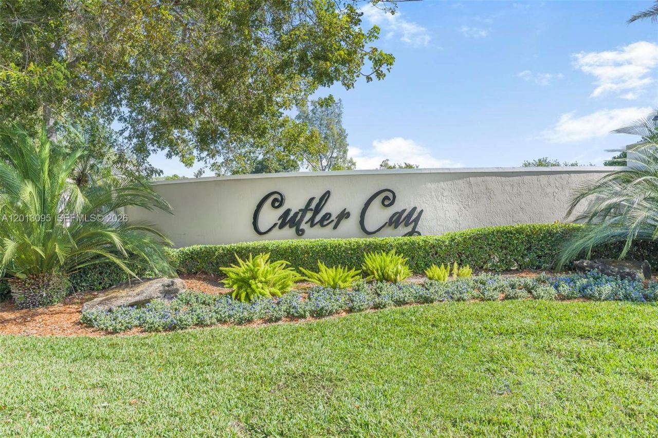 7551 SW 187th St , Cutler Bay, FL 33157 Photo