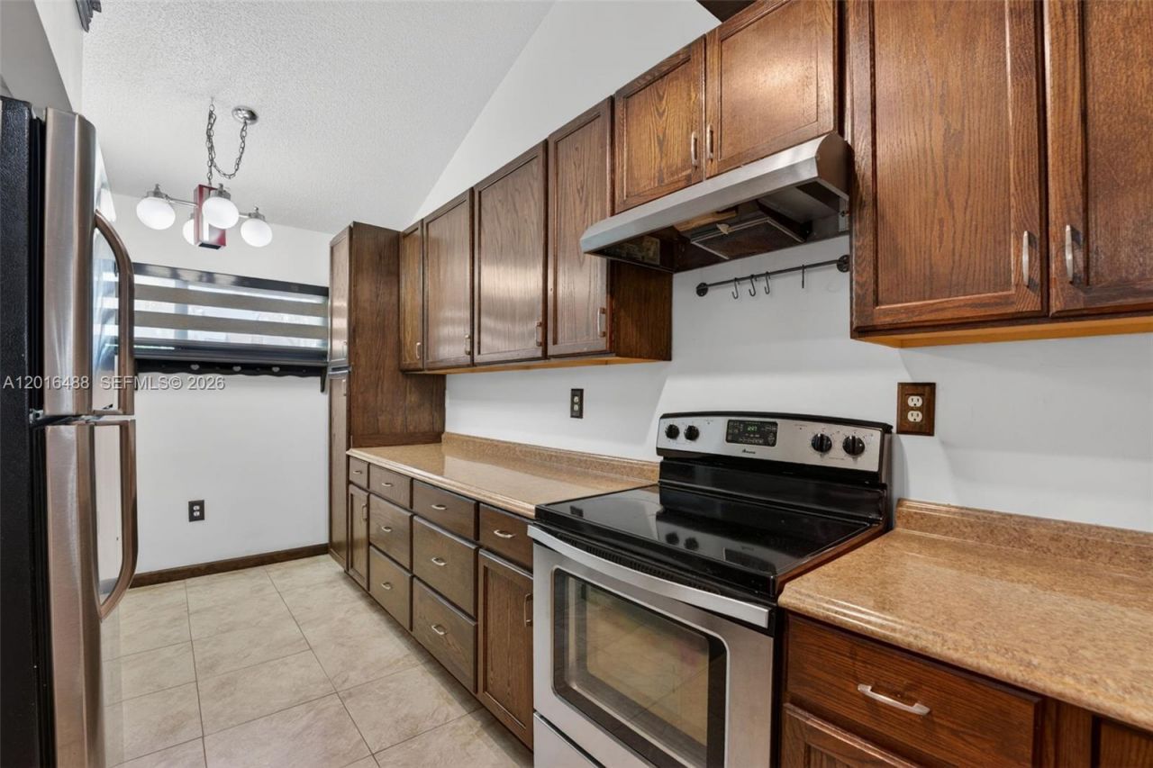 1717 NW 73rd Ave , Unit 33, Plantation, FL 33313 Photo