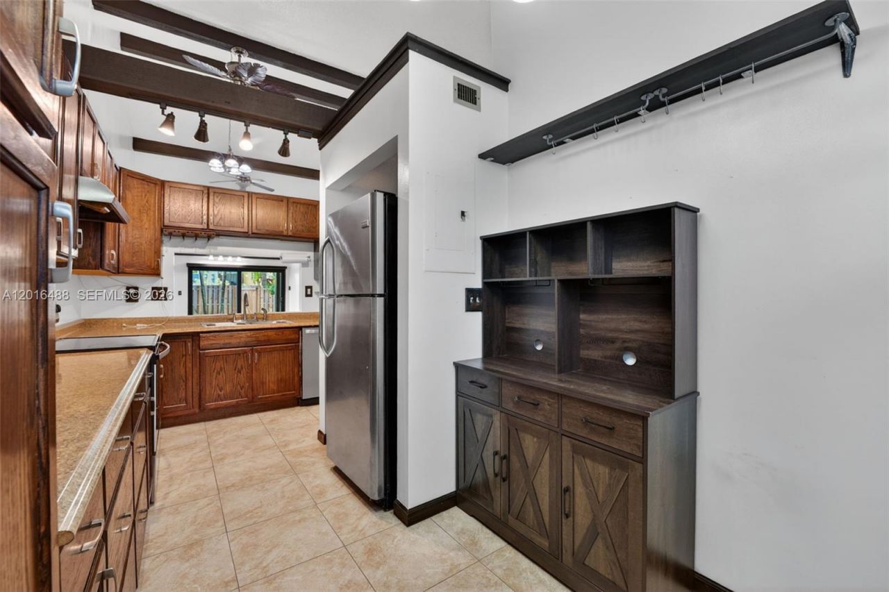 1717 NW 73rd Ave , Unit 33, Plantation, FL 33313 Photo