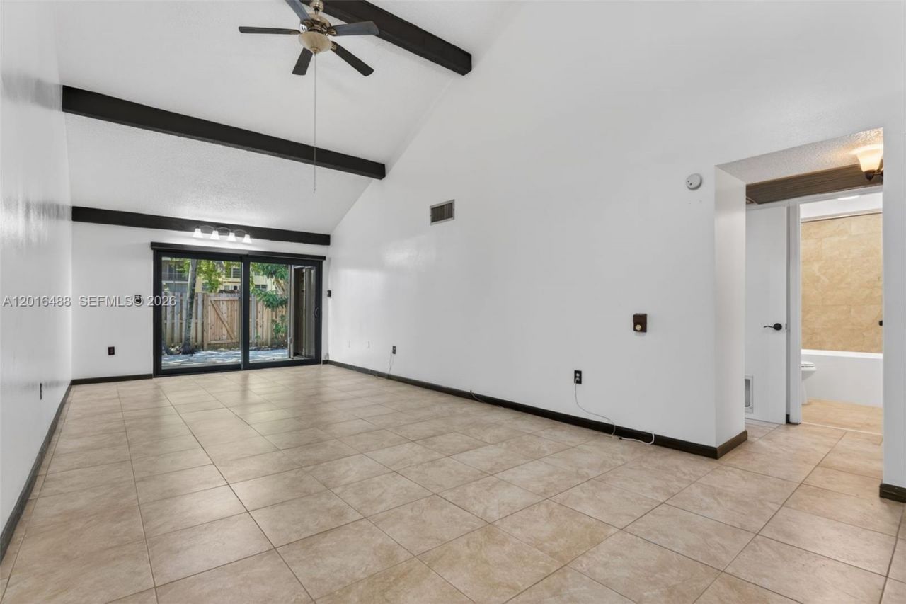 1717 NW 73rd Ave , Unit 33, Plantation, FL 33313 Photo