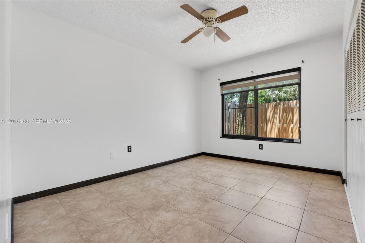1717 NW 73rd Ave , Unit 33, Plantation, FL 33313 Photo
