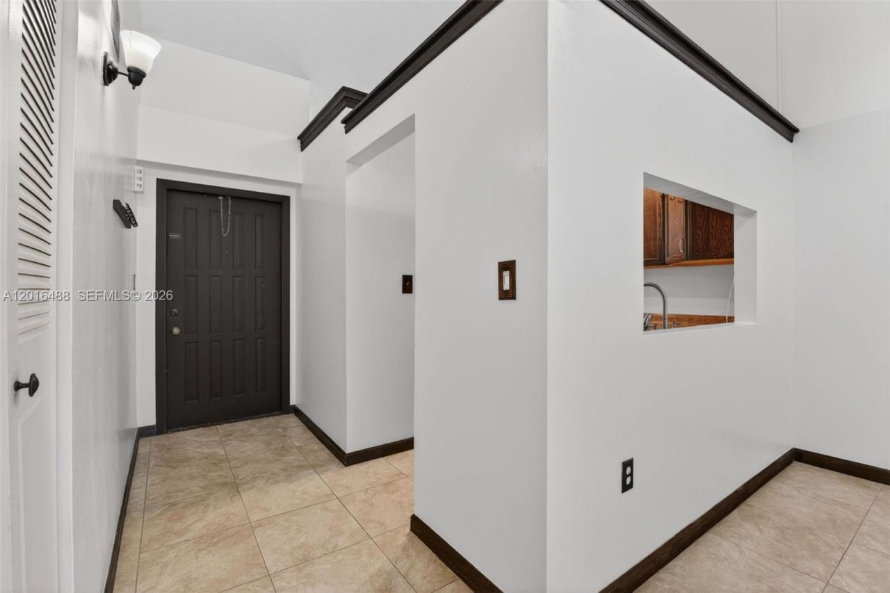 1717 NW 73rd Ave , Unit 33, Plantation, FL 33313 Photo