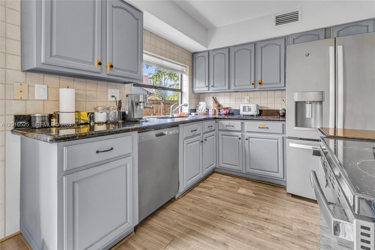 3814 NW 73rd Way , Coral Springs, FL 33065 Photo