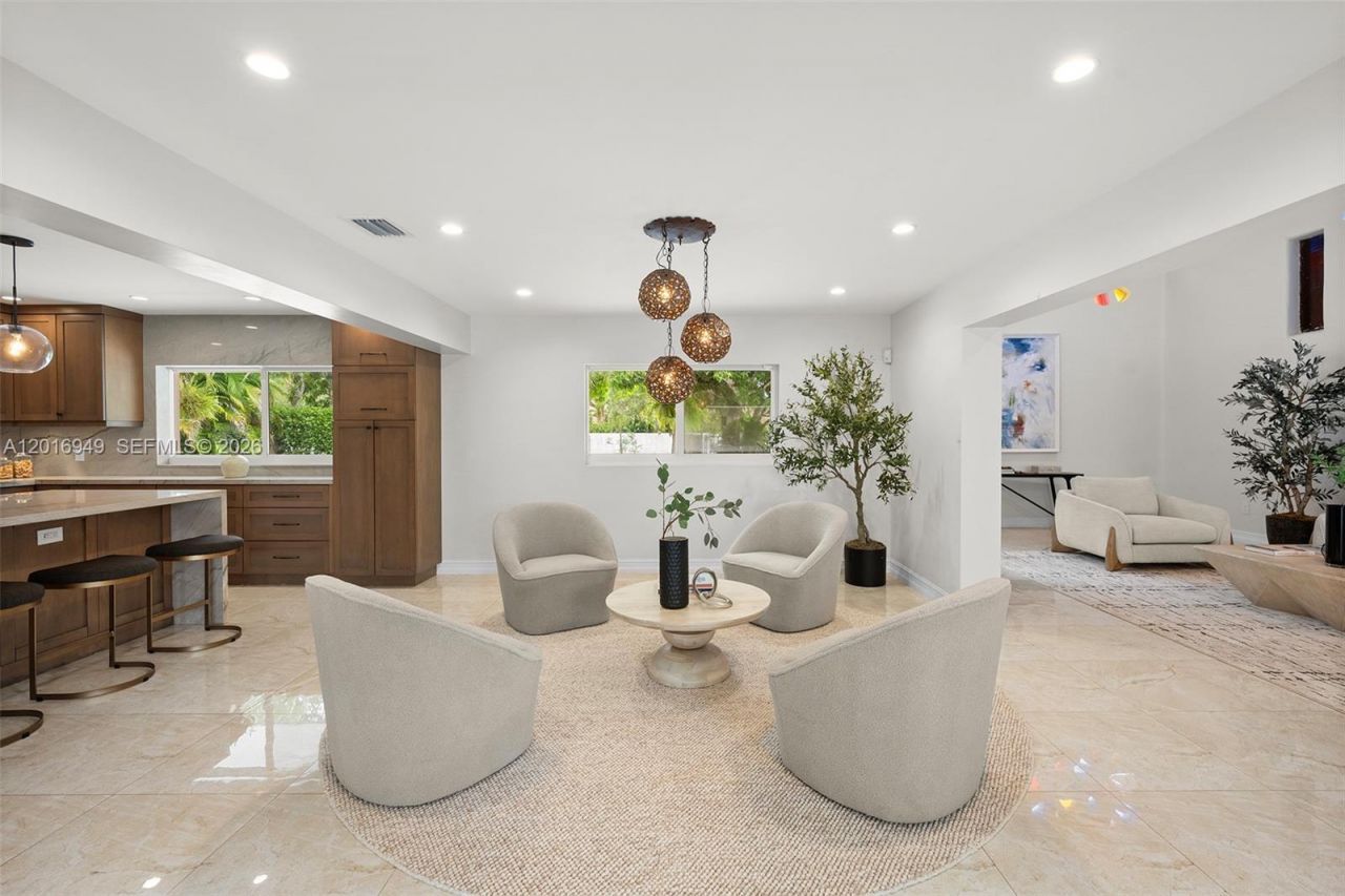 7650 SW 128th St, Pinecrest, FL 33156 Photo