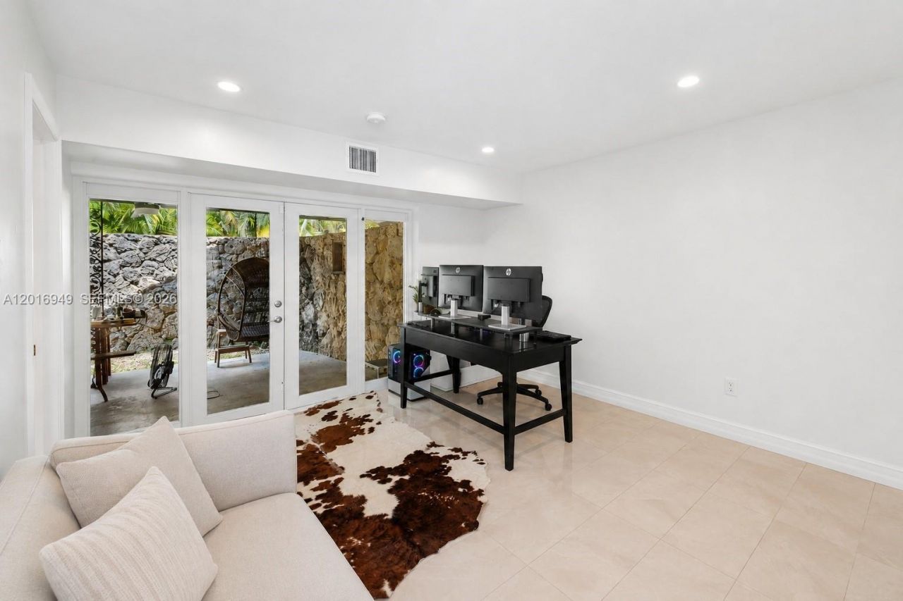 7650 SW 128th St, Pinecrest, FL 33156 Photo