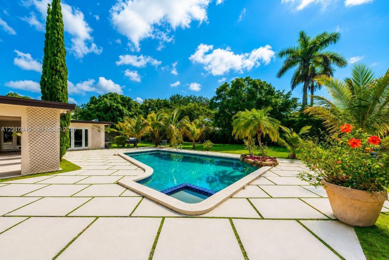 7650 SW 128th St, Pinecrest, FL 33156 Photo