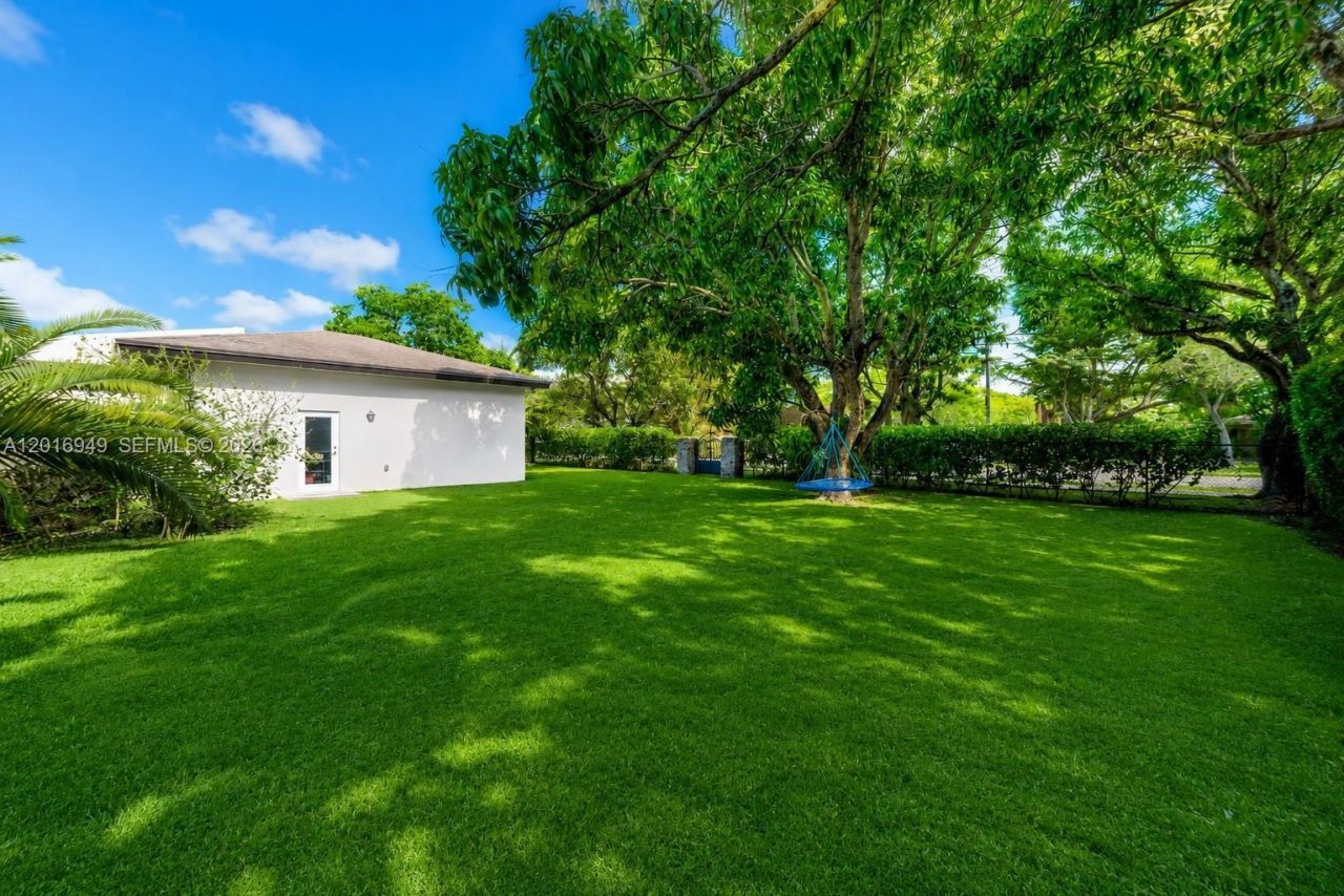 7650 SW 128th St, Pinecrest, FL 33156 Photo