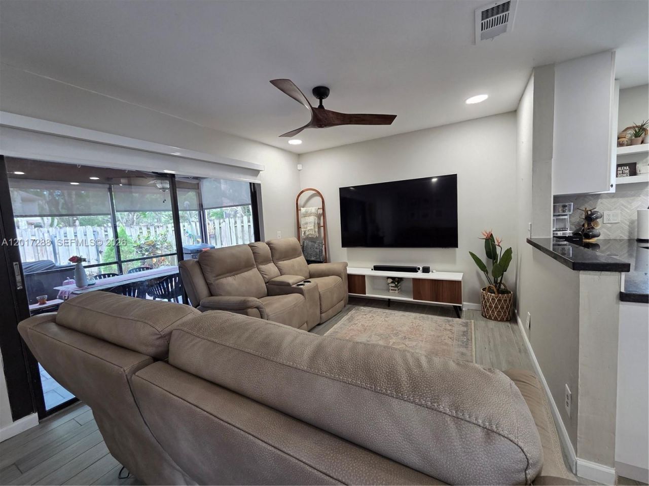 19 Chestnut Cir , Cooper City, FL 33026 Photo