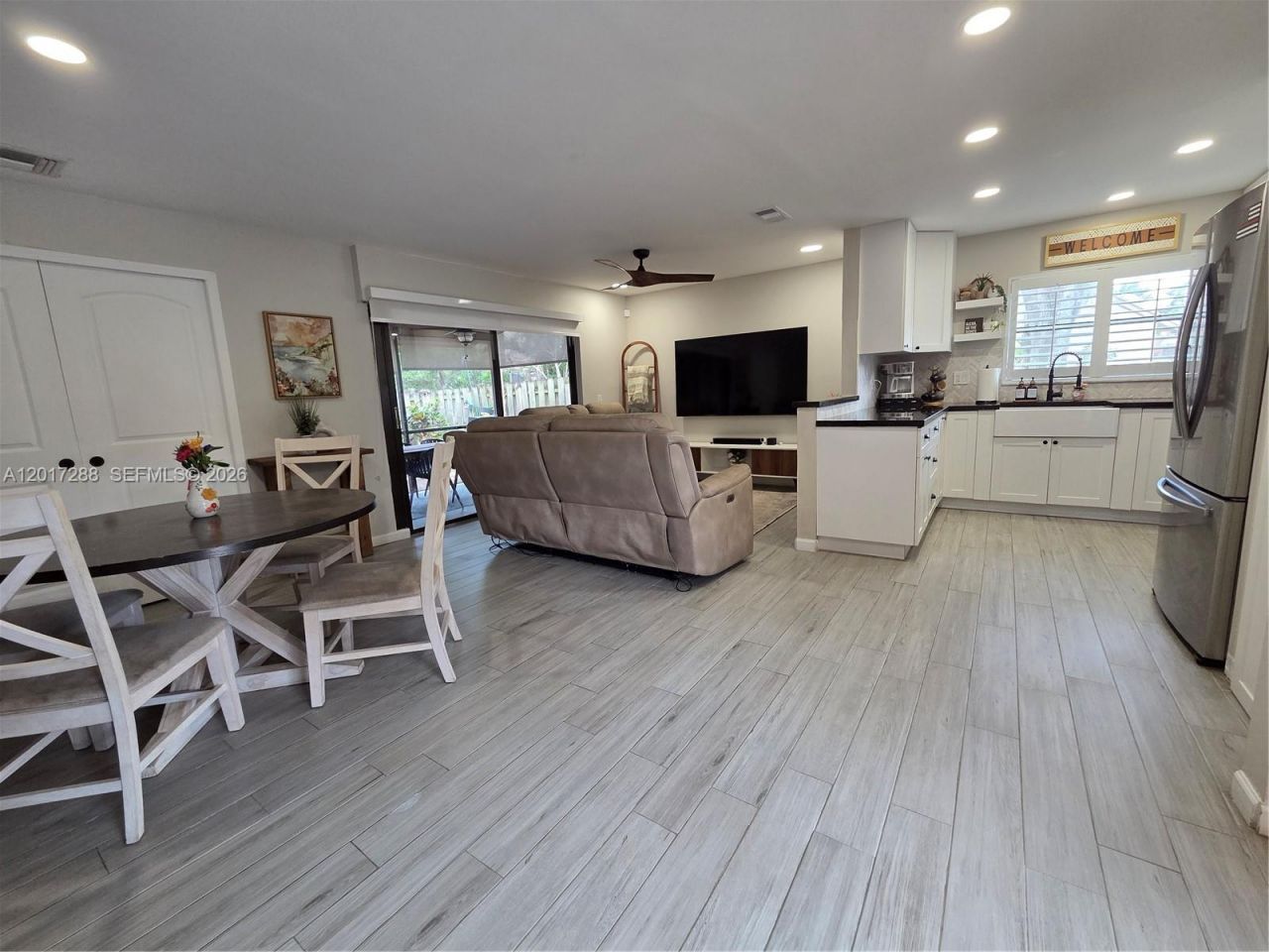 19 Chestnut Cir , Cooper City, FL 33026 Photo