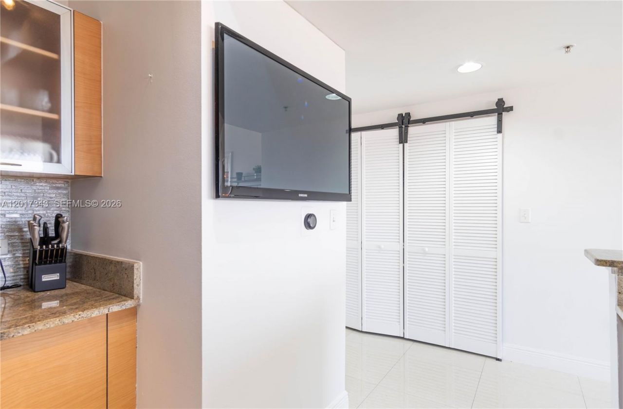18800 NE 29th Ave , Unit 614, Aventura, FL 33180 Photo