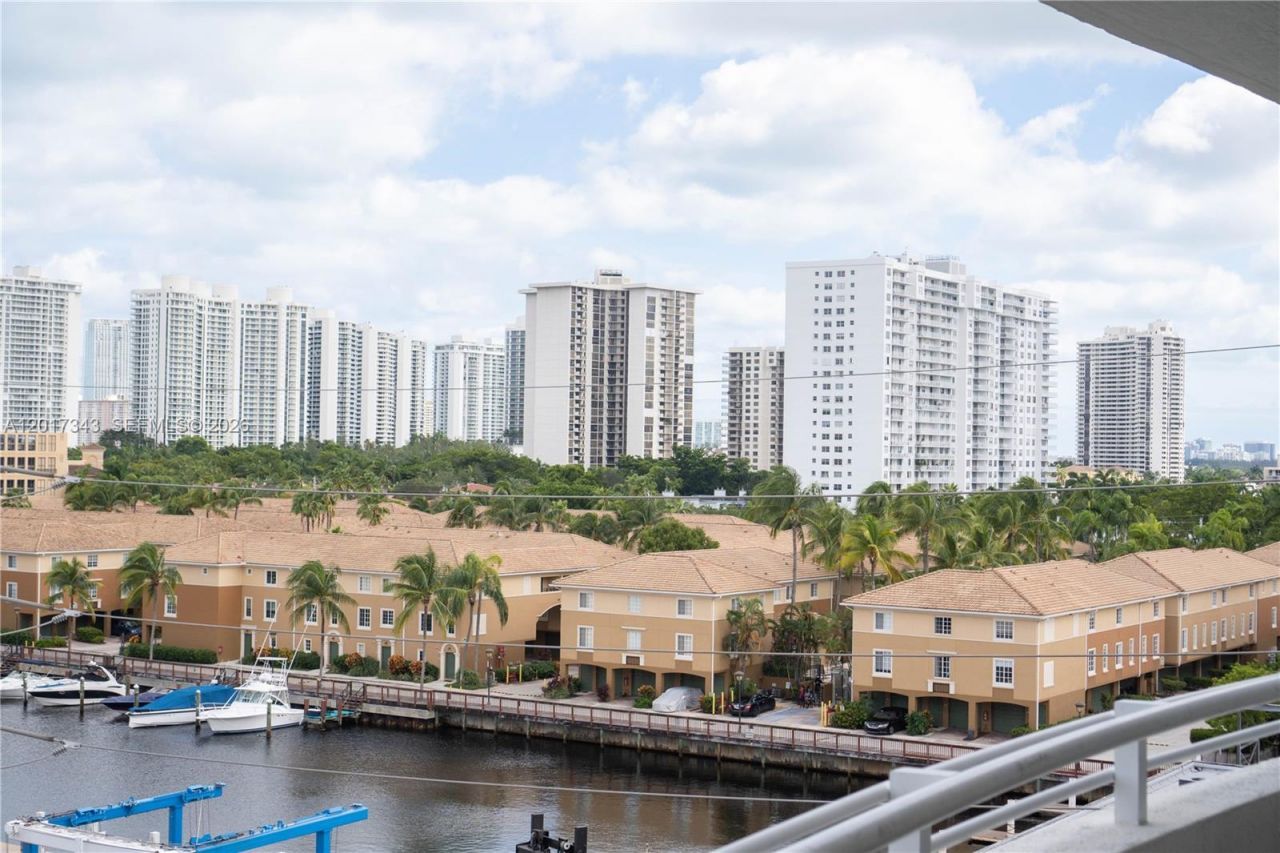 18800 NE 29th Ave , Unit 614, Aventura, FL 33180 Photo
