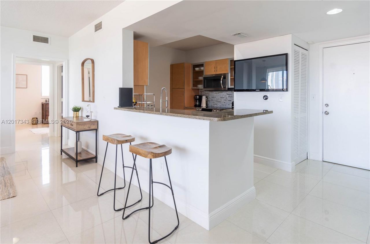 18800 NE 29th Ave , Unit 614, Aventura, FL 33180 Photo