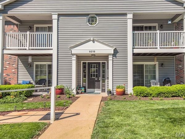 9218 Bent Pine Court, Unit F, St Louis, MO 63126
