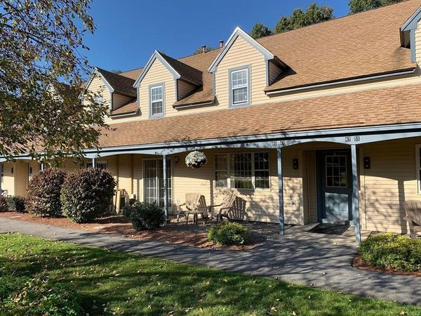 45 Kennedy Dr, Unit 45, Chelmsford, MA 01863
