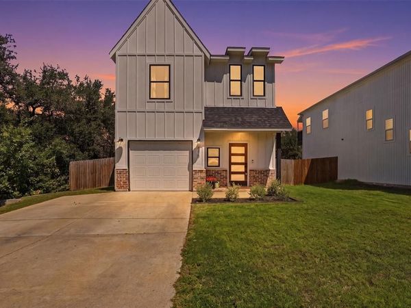 916 Devils River Drive, Granbury, TX 76048