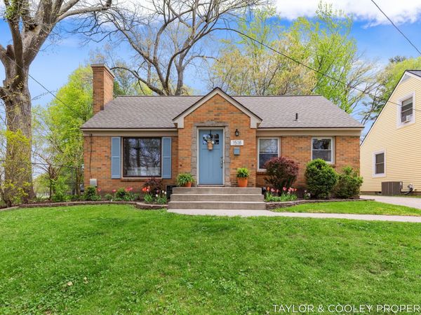 1518 Gladstone Drive SE, Grand Rapids, MI 49506