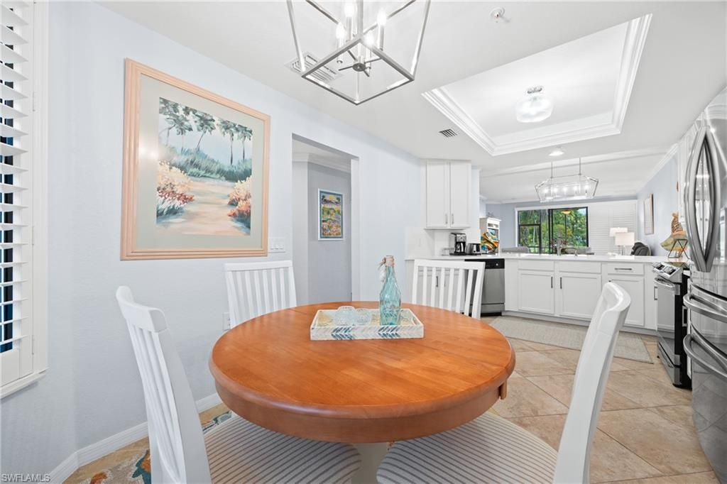 9844 Venezia Cir, Unit 711, Naples, FL 34113 Photo