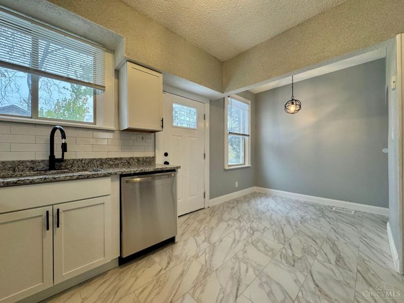 2942 Woodrow Avenue, Cincinnati, OH 45211 Photo 16
