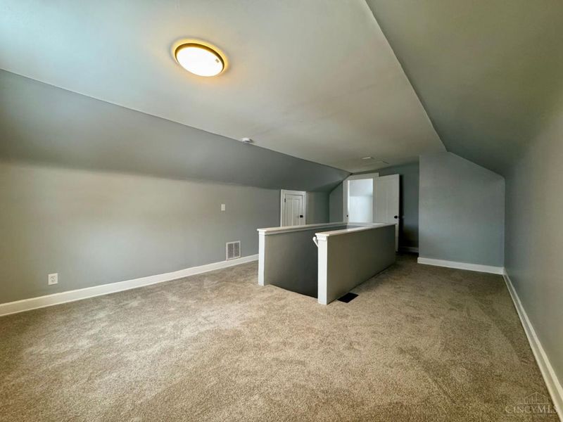 2942 Woodrow Avenue, Cincinnati, OH 45211 Photo 27