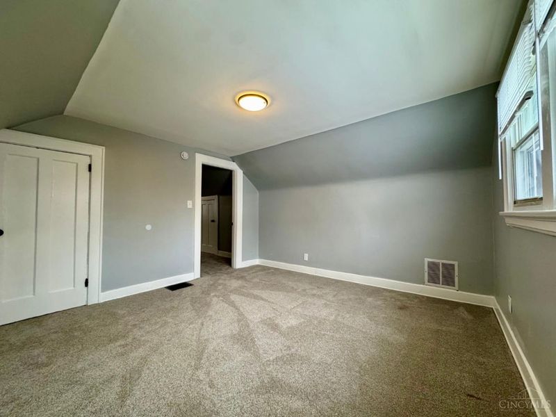 2942 Woodrow Avenue, Cincinnati, OH 45211 Photo 33