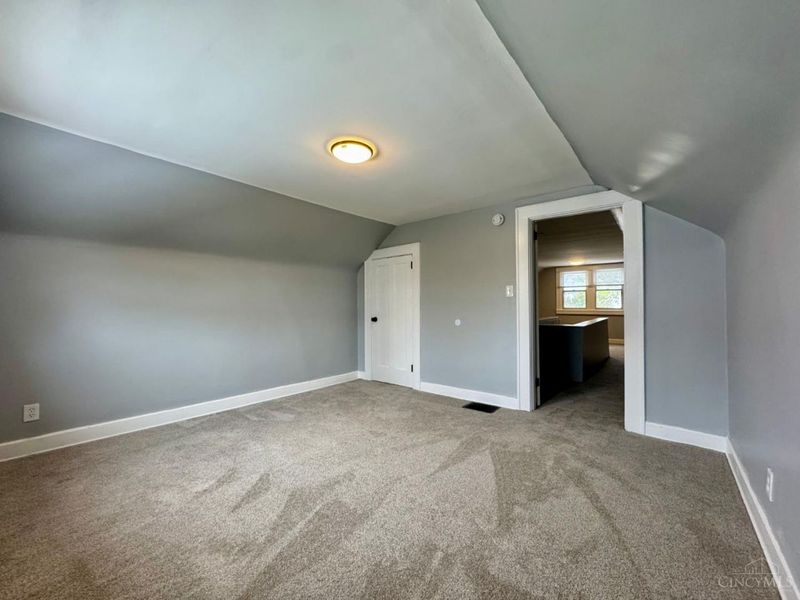 2942 Woodrow Avenue, Cincinnati, OH 45211 Photo 34