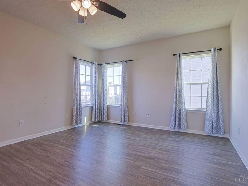 1239 Springfield Drive, Harrison, OH 45030 Photo 6