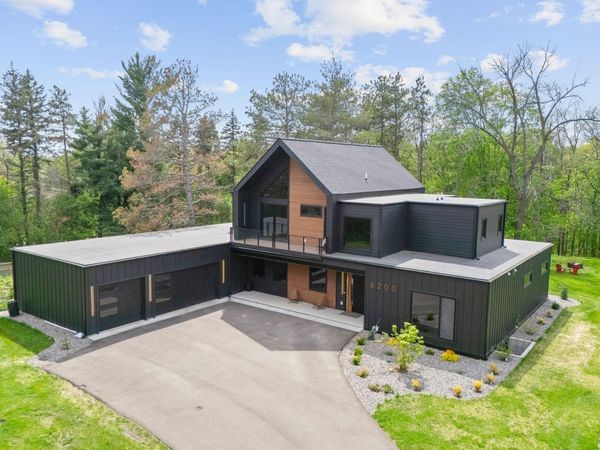 6200 Cardinal Avenue, Excelsior, MN 55331