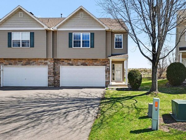 1737 Philipp Drive , Shakopee, MN 55379