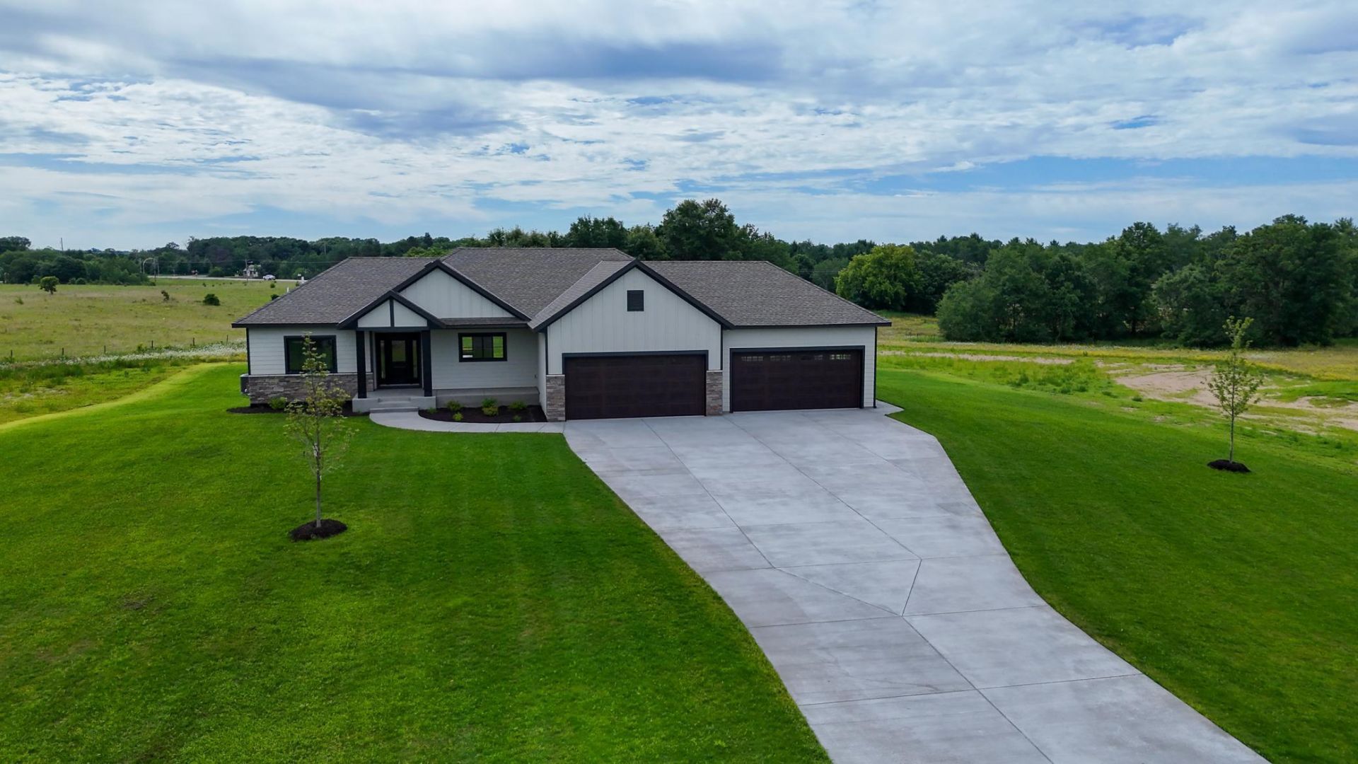 12901 295th Avenue NW, Princeton, MN 55371