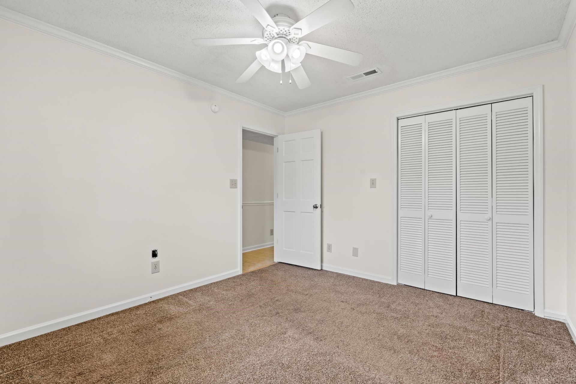 203 Double Eagle Dr.  Photo 10