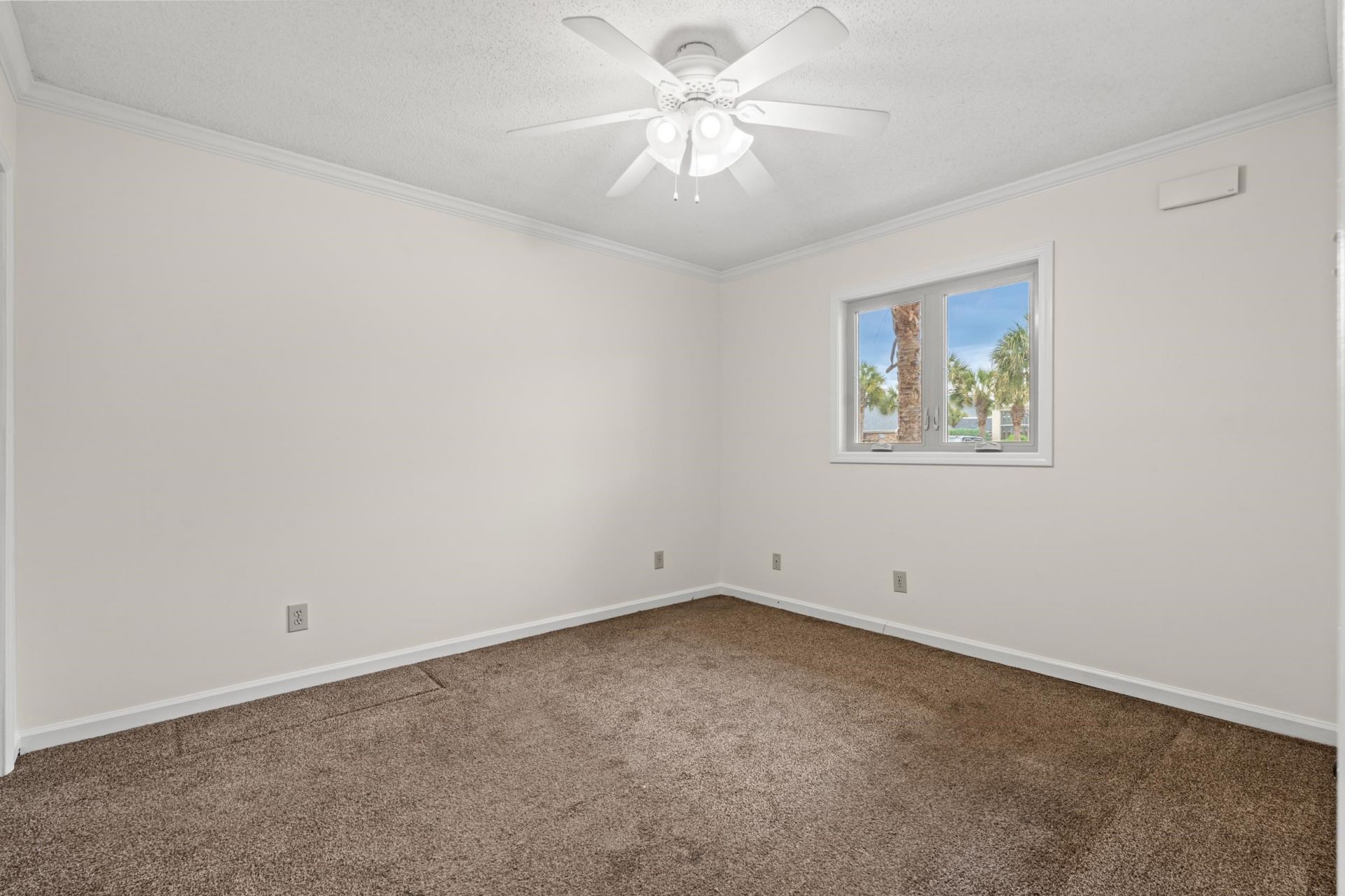 203 Double Eagle Dr.  Photo 8