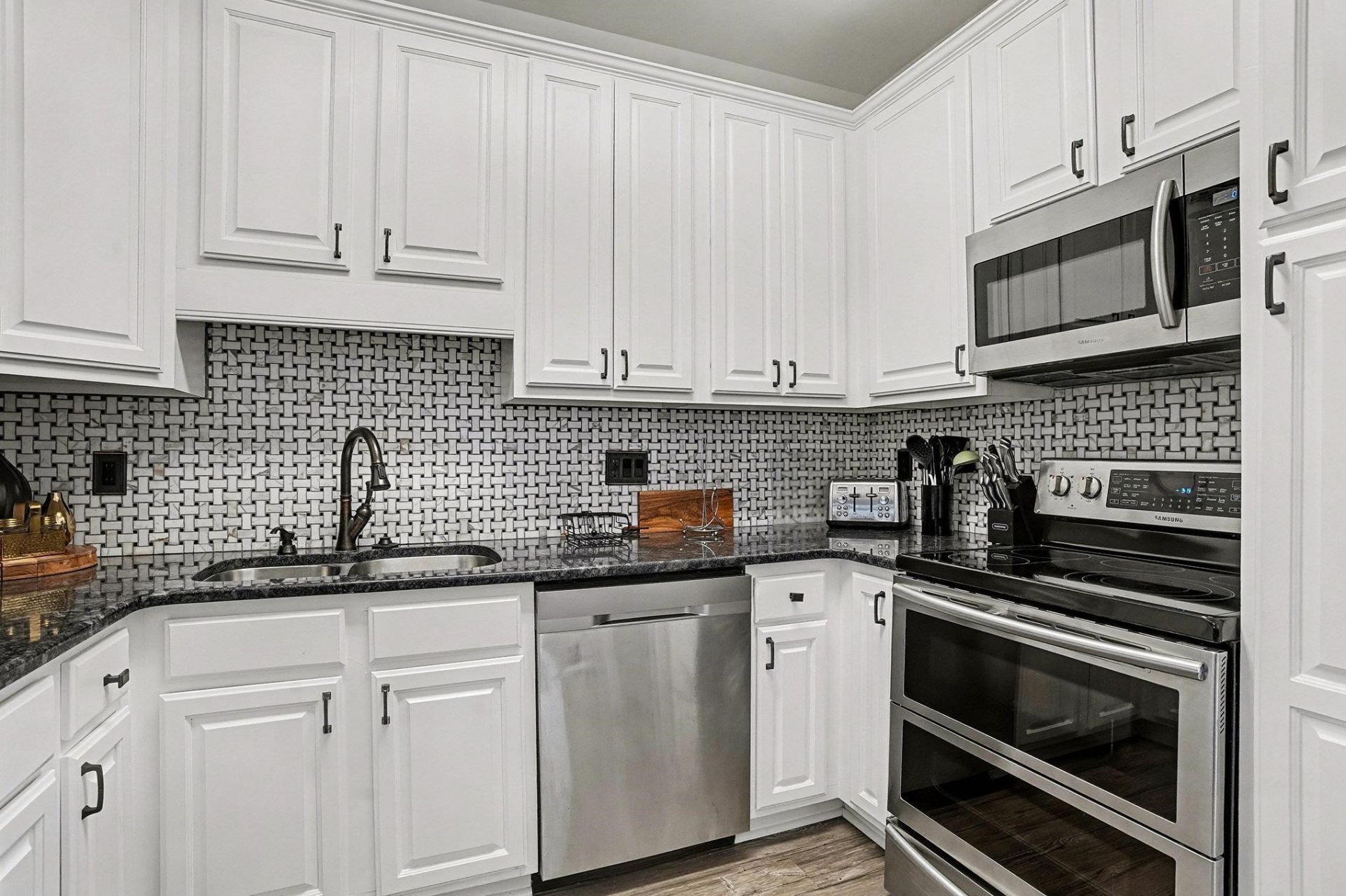 4403 Poinsett St.  Photo 8