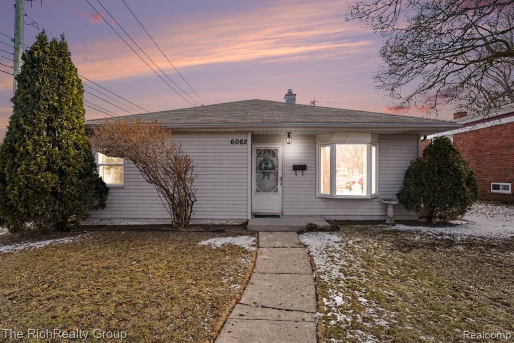 6062 Fenton Street, Dearborn Heights, MI 48127 Main Photo