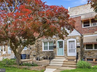 110 ACADEMY LANE, UPPER DARBY, PA 19082
