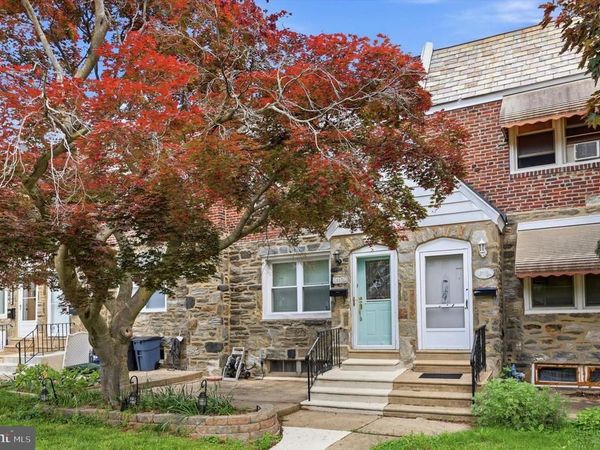 110 ACADEMY LANE, UPPER DARBY, PA 19082