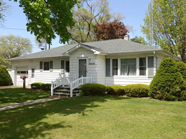201 Locust Court, Portage, WI 53901