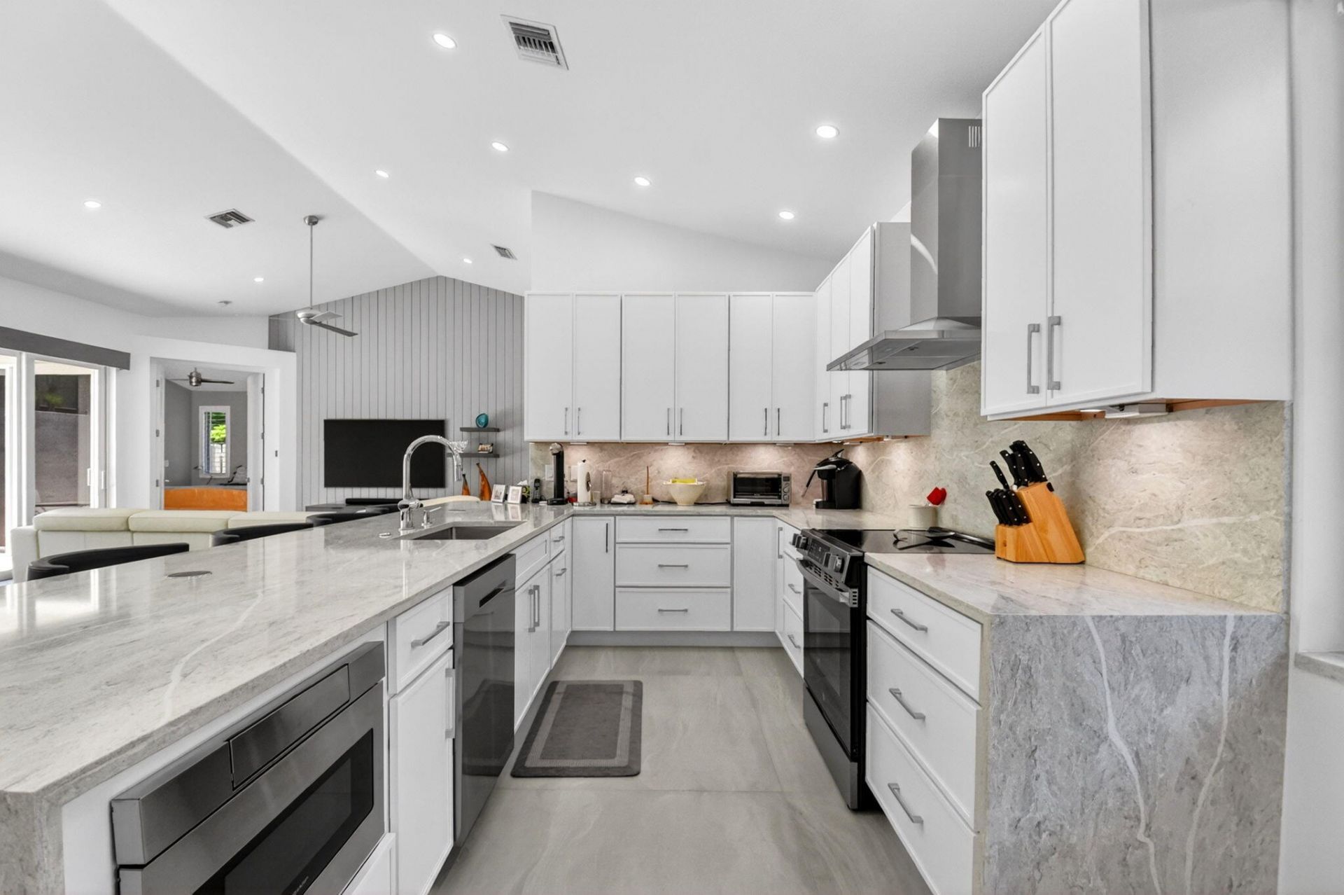 5063 Ventura Drive, Delray Beach, FL 33484 Photo