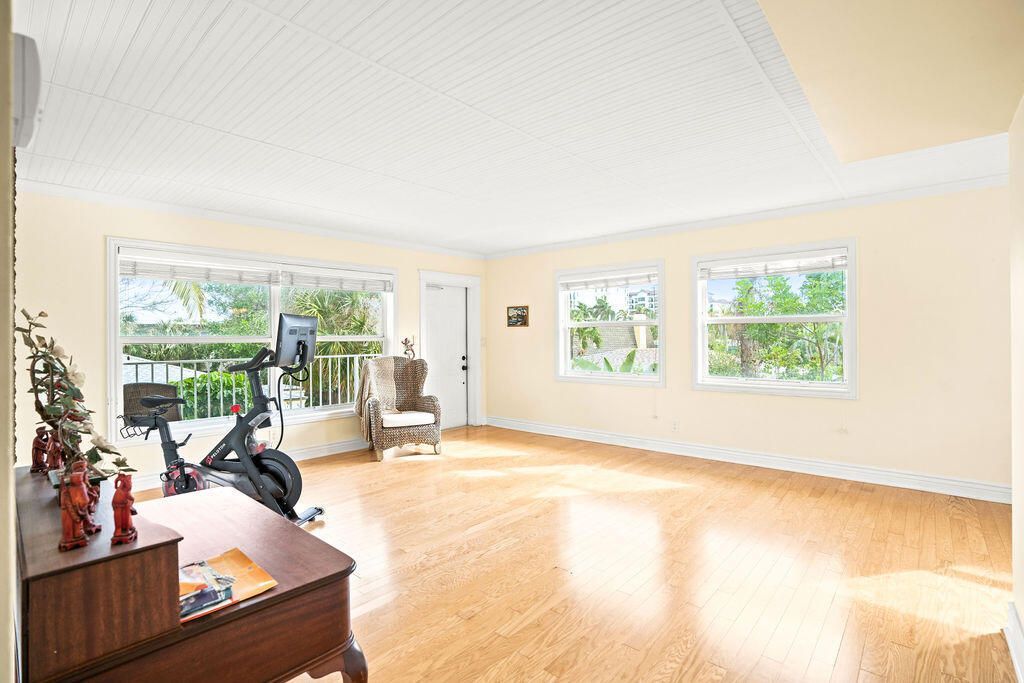 114 Cascade Lane, Unit 4, Palm Beach Shores, FL 33404 Photo