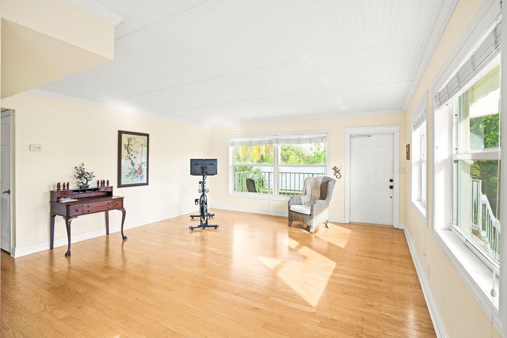 114 Cascade Lane, Unit 4, Palm Beach Shores, FL 33404 Photo