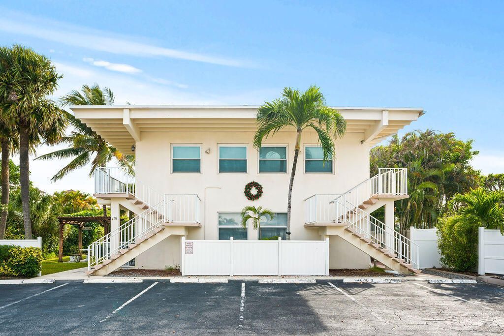 114 Cascade Lane, Unit 4, Palm Beach Shores, FL 33404 Photo