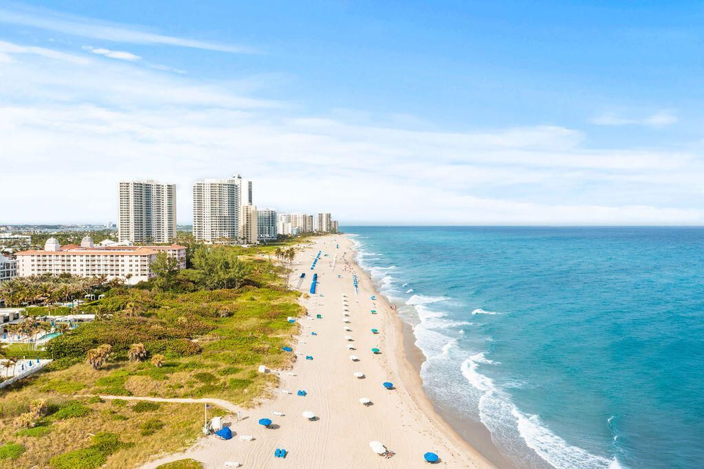 114 Cascade Lane, Unit 4, Palm Beach Shores, FL 33404 Photo