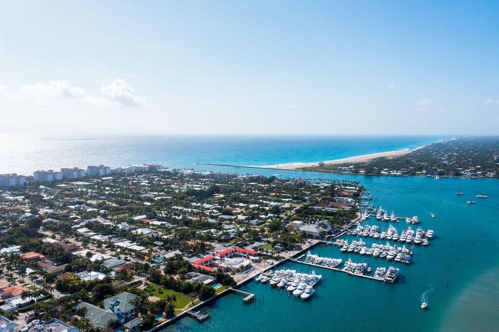114 Cascade Lane, Unit 4, Palm Beach Shores, FL 33404 Photo