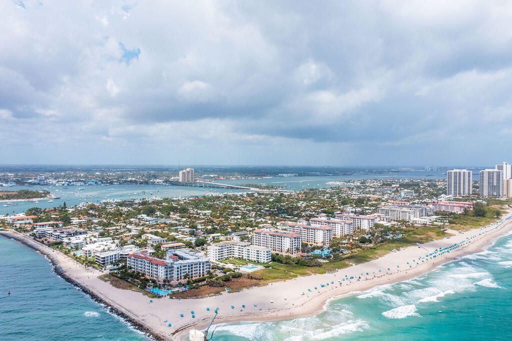 114 Cascade Lane, Unit 4, Palm Beach Shores, FL 33404 Photo