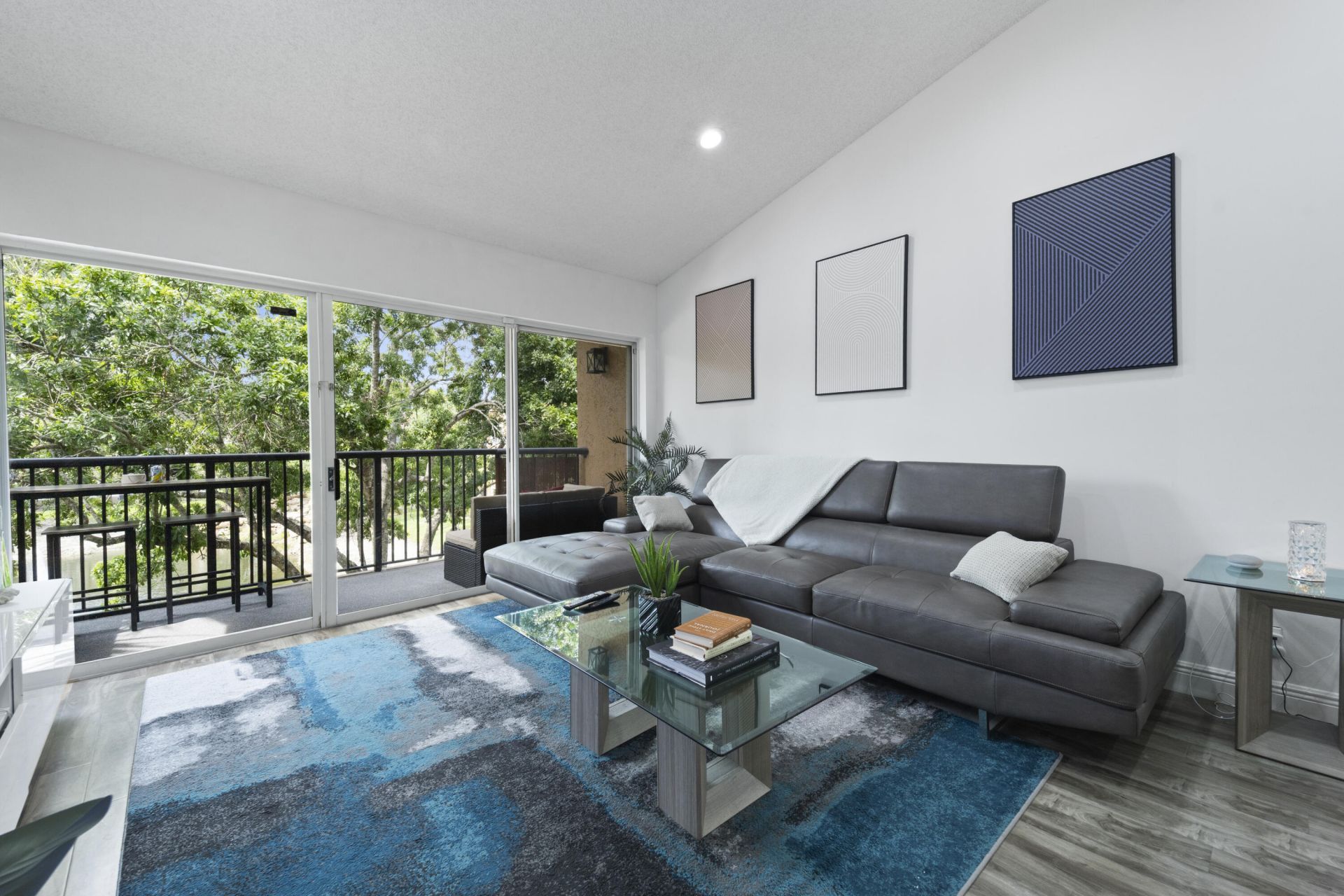 8851 Wiles Road, Unit Apt 304, Coral Springs, FL 33067 Photo