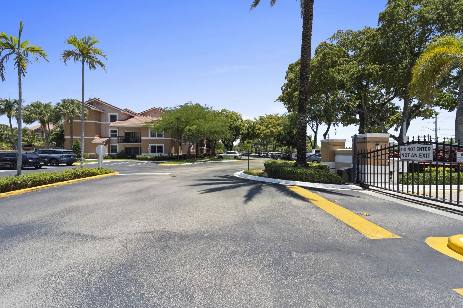 8851 Wiles Road, Unit Apt 304, Coral Springs, FL 33067 Photo