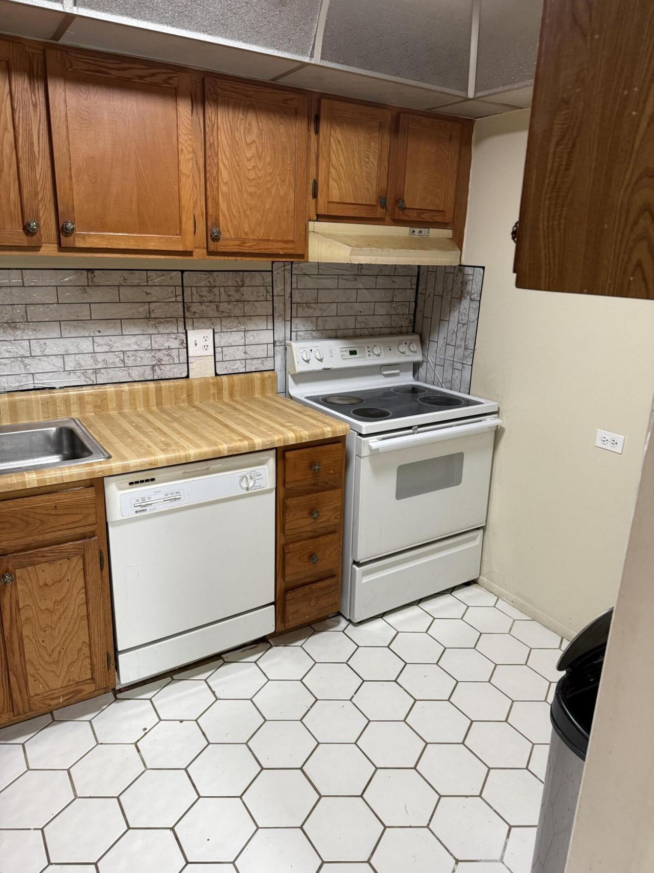 3730 Inverrary Drive, Unit 2a, Lauderhill, FL 33319 Photo